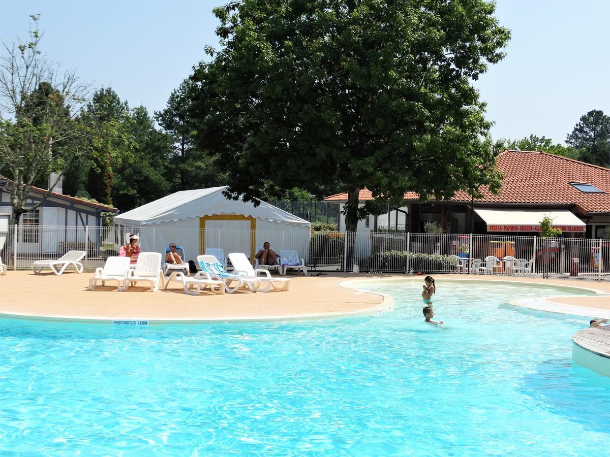Camping Sunissim L'Airial By Locatour Hotell Soustons Exteriör bild